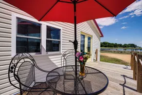 Dock Access: Waterfront Cottage in Avenue! - Innvendig