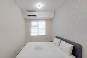 Comfort Stay 1BR at Podomoro City Deli Medan Apartment By Travelio - Room