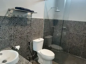 Best Canggu Hostel - Bathroom