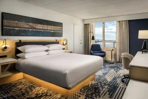Delta Hotels by Marriott Sault Ste. Marie Waterfront - Zimmer