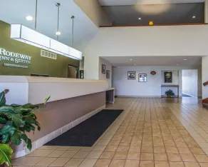 Rodeway Inn - Hall