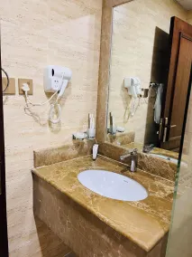 Mabeet Al-Khobar Served Apartment - Bathroom