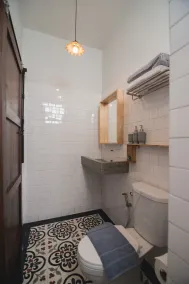 Chernchan Hostel - Salle de bain