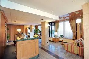 Hotel L'Aquila - Réception