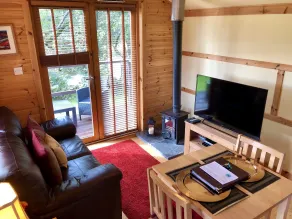 Rashfield Sheilings - Romantic Riverside Lodges near Dunoon & Pucks Glen - Living room