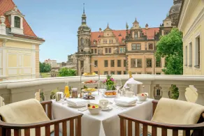 Hotel Taschenbergpalais Kempinski - View from room