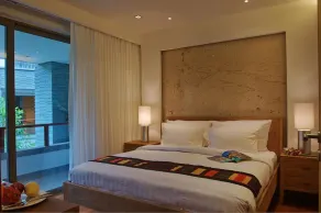 Pearl of Naithon - Room
