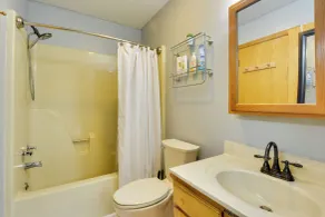 Oakland Vacation Rental < 1 Mi to Deep Creek Lake! - Innvendig