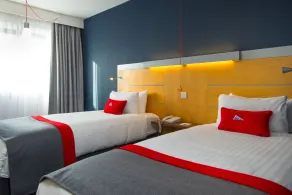 Holiday Inn Express Cambridge by IHG - Room