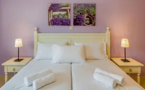 Stamatakis Boutique Studios - Room