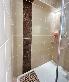 Hôtel Kyriad Montpellier Centre Antigone - Salle de bain