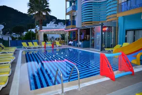 Yade Luxe Hotel - Pool