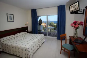 Hotel Piedra Paloma - Chambre