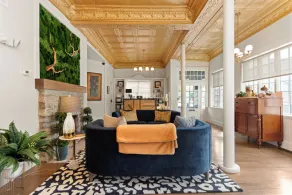 The Benchmark Inn - Lobby