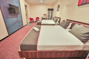 HOTEL CRYSTAL CROWN - Room