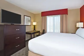 Holiday Inn Express & Suites Springfield by IHG - Chambre
