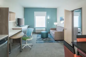 Home2 Suites by Hilton Cape Canaveral Cruise Port, FL - Chambre