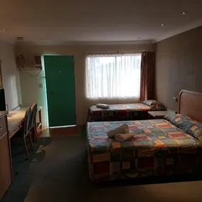 Chelsea Motor Inn - Room