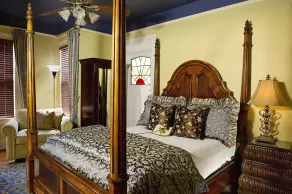 Cedar House Inn - Room