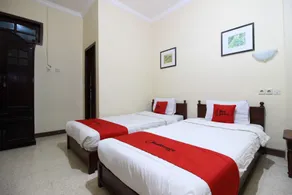 RedDoorz @ Mantrijeron 2 - Chambre