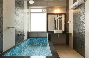 Deep International - Bathroom