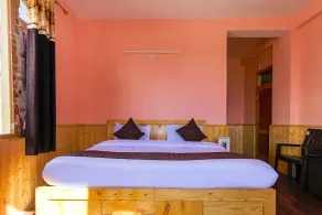 Fabhotel Sissu Regency - Room