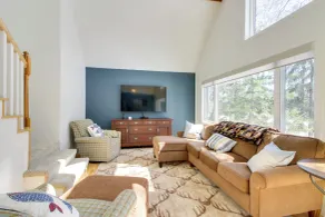 Breezy Point Cabin: Deck w/ Golf Course Views! - Innvendig