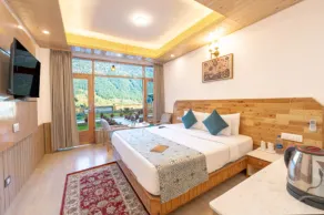 SNOW PEAK RETREAT & COTTAGES - MANALI (Centrally Heated) - Værelse