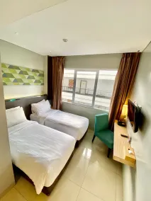 Clove Hotel Bandung - Zimmer