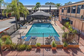 Diplomat Hotel Alice Springs - Pool