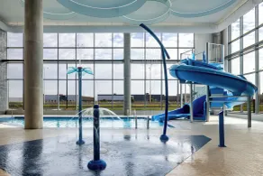 Holiday Inn Express Montreal Airport - St-Laurent by IHG - Piscine