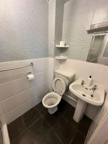 Granby Hotel - Bathroom