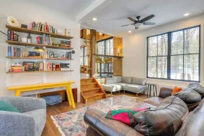 Waterfront Studio w/ Loft & Dock Near Narrowsburg! - Innvendig