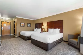 Comfort Inn & Suites Redwood Country - Chambre