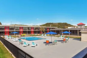 Econo Lodge Cave City - Piscine