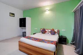 FabHotel Prime Shourya Residency - Zimmer