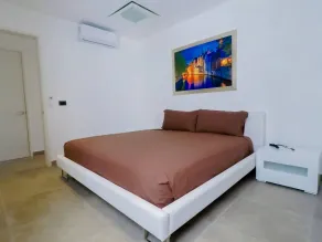 Brand New Two Br Penthouse With a Private Roof Patio! Totally Equipped - Room
