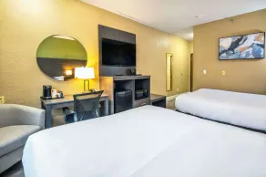 Quality Inn & Suites - Chambre