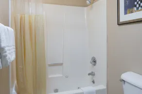 Days Inn by Wyndham Pinole Berkeley - Salle de bain