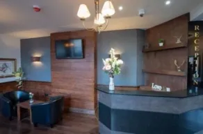 Eagle Hotel Luton Airport - Reception
