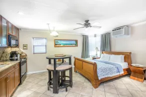 Days Inn by Wyndham Maui Oceanfront - Chambre