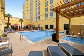 La Quinta by Wyndham San Antonio Medical Ctr. NW - Piscina
