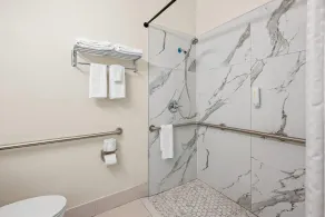 MainStay Suites Raleigh North - Room