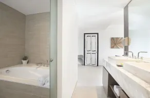 Kamaniiya Petitenget Seminyak - Room