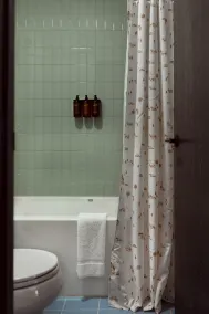 The Ozarker Lodge - Bathroom