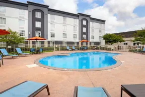 Best Western Premier Richmond City Gateway - Pool