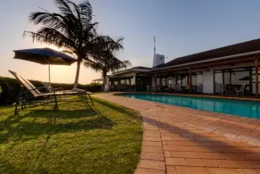 The Ridge Guesthouse - Pool