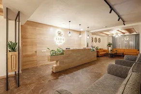 Ganz & SPA - Reception