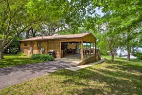 Year-Round Waterfront Getaway: Lake Access + Dock! - Innenbereich