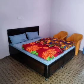 Aditya Guest House And Restaurant - Chambre